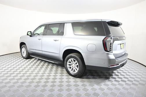 Sterling Gray Metallic 2026 Chevrolet Suburban LT