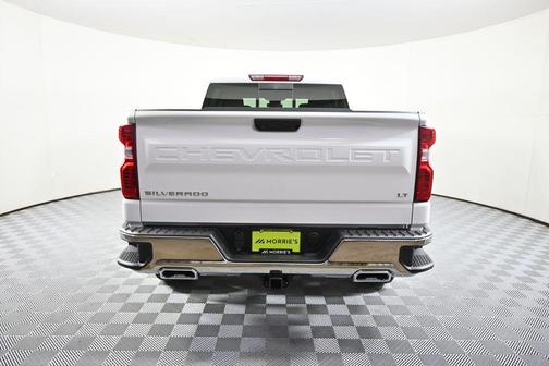 Summit White 2026 Chevrolet Silverado 1500 LT