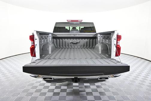 Summit White 2026 Chevrolet Silverado 1500 LT