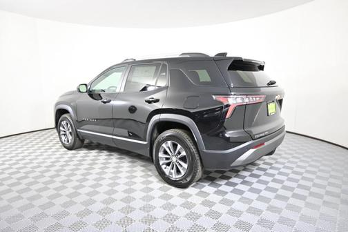 Mosaic Black Metallic 2025 Chevrolet Equinox 1LT