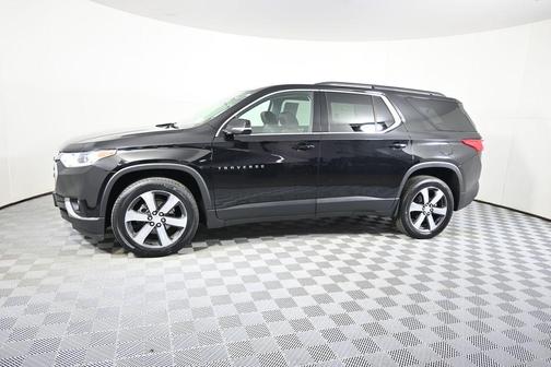 Mosaic Black Metallic 2020 Chevrolet Traverse LT Leather