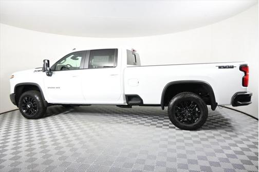 2025 Chevrolet Silverado 3500 LT