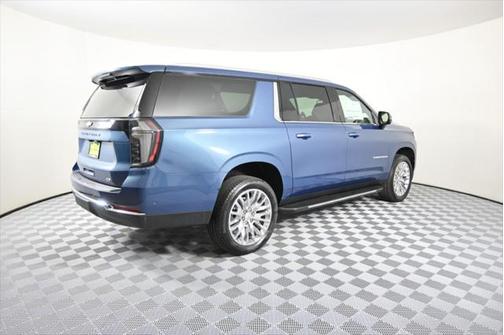 2025 Chevrolet Suburban LT