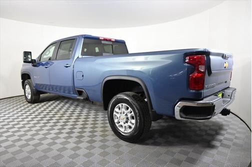 2025 Chevrolet Silverado 3500 LT