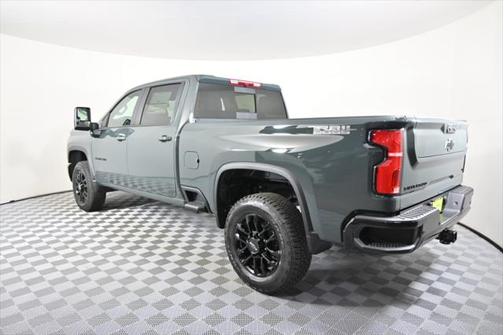2025 Chevrolet Silverado 3500 LT