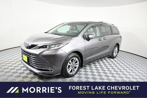 2023 Toyota Sienna Limited