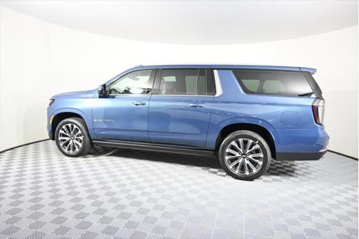 2025 Chevrolet Suburban 4WD High Country