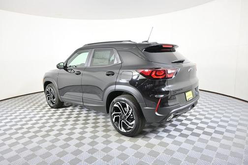 Mosaic Black Metallic 2026 Chevrolet Trailblazer RS