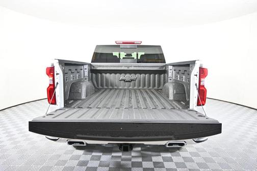 Summit White 2026 Chevrolet Silverado 1500 RST