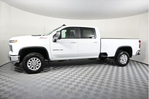 2025 Chevrolet Silverado 3500 LT
