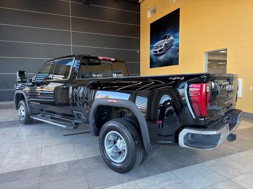 2025 GMC Sierra 3500 SLE