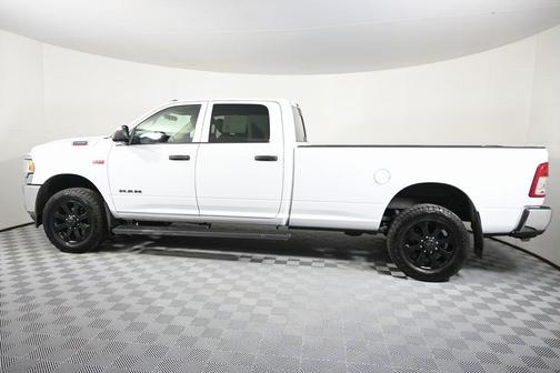 2020 RAM 2500 Tradesman Crew Cab 4X4 8' Box