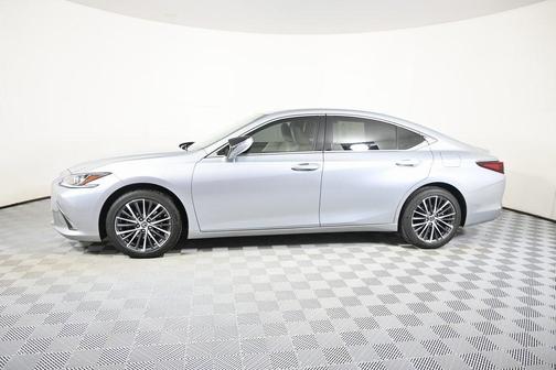 2023 Lexus ES 250 Base