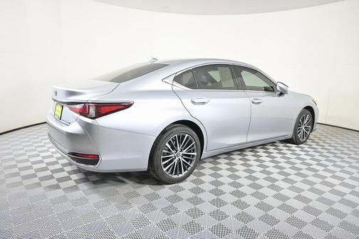 2023 Lexus ES 250 Base