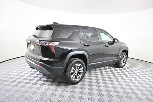 Mosaic Black Metallic 2026 Chevrolet Equinox 1LT