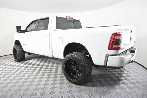 2023 RAM 2500 Laramie Crew Cab 4x4 6'4' Box