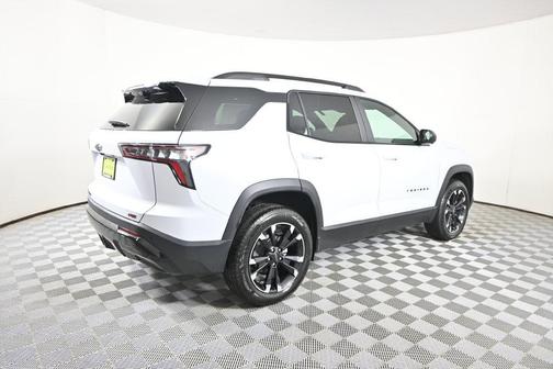 Polar White Tricoat 2027 Chevrolet Equinox RS AWD