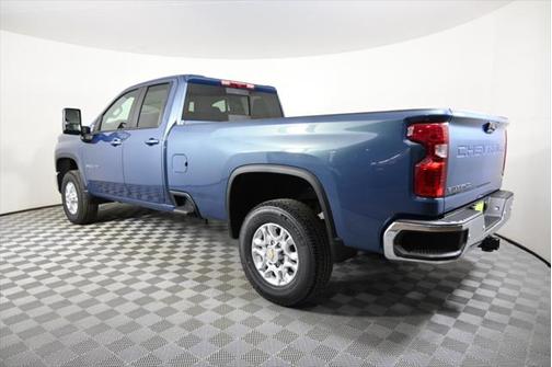 2025 Chevrolet Silverado 3500 LT