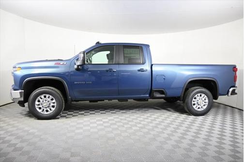 2025 Chevrolet Silverado 3500 LT