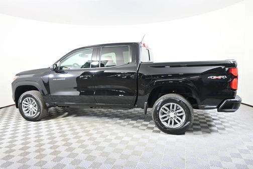 Black 2026 Chevrolet Colorado LT