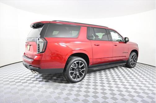 2025 Chevrolet Suburban RST