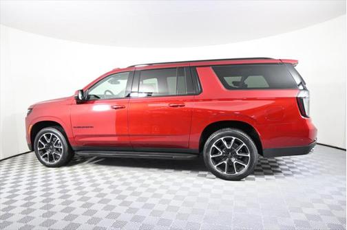 2025 Chevrolet Suburban RST