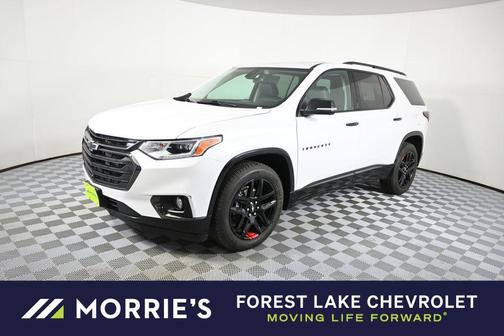 Iridescent Pearl Tricoat 2021 Chevrolet Traverse Premier