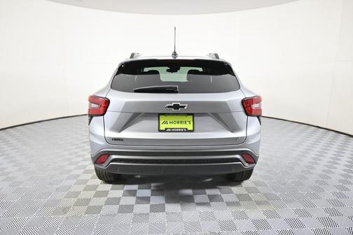 Sterling Gray Metallic 2026 Chevrolet Trax LT