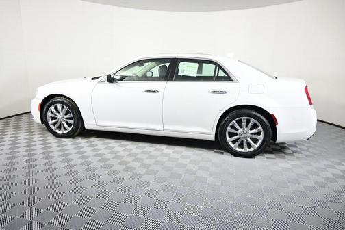 2016 Chrysler 300 S
