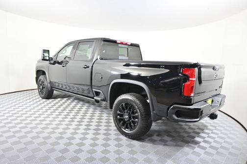 2025 Chevrolet Silverado 3500 High Country