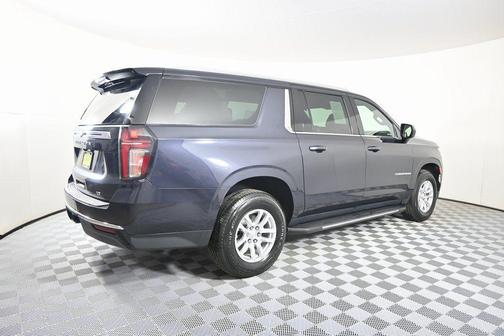 2022 Chevrolet Suburban LT