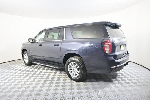 2022 Chevrolet Suburban LT