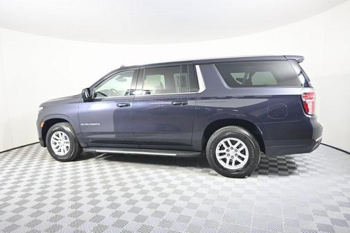 2022 Chevrolet Suburban LT