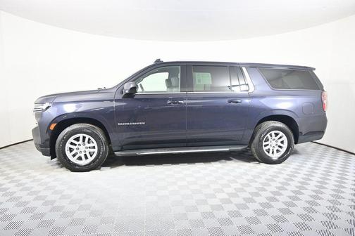 2022 Chevrolet Suburban LT