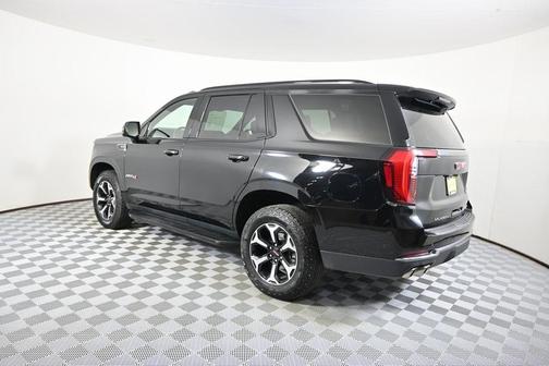 2025 GMC Yukon 4WD AT4