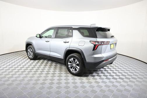 Sterling Gray Metallic 2026 Chevrolet Equinox 1LT