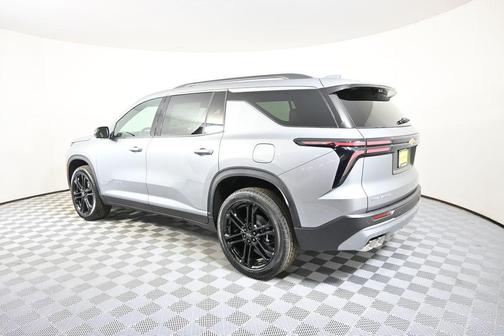 Sterling Gray Metallic 2026 Chevrolet Traverse LT