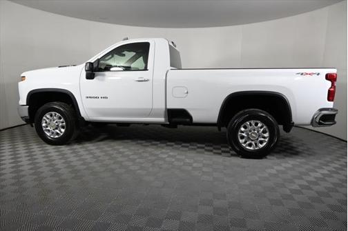 2025 Chevrolet Silverado 3500 LT