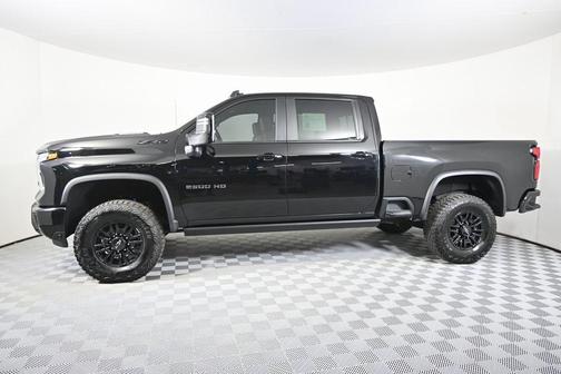 2025 Chevrolet Silverado 2500 4WD Crew Cab Standard Bed ZR2