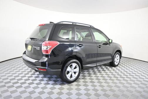 Crystal Black Silica 2016 Subaru Forester 2.5i Premium