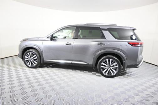 2022 Nissan Pathfinder Platinum 4WD