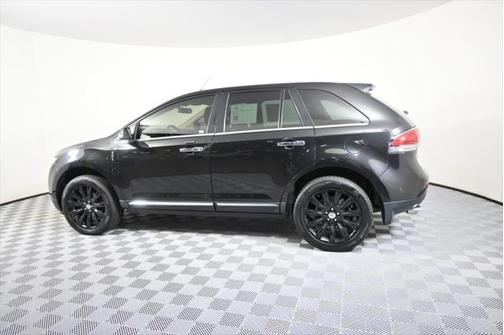 2015 Lincoln MKX Base