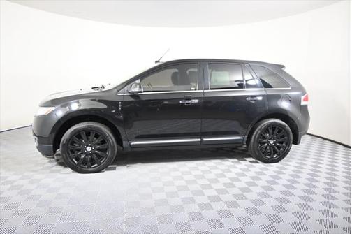 2015 Lincoln MKX Base