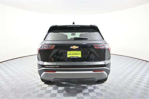 Mosaic Black Metallic 2026 Chevrolet Equinox 1LT