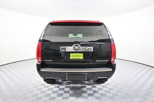 2014 Cadillac Escalade Platinum Edition