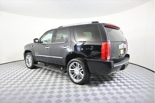 2014 Cadillac Escalade Platinum Edition