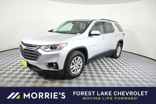 Silver Ice Metallic 2019 Chevrolet Traverse LT Cloth