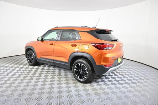 Vivid Orange Metallic 2023 Chevrolet Trailblazer LT