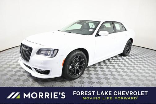 2023 Chrysler 300 Touring