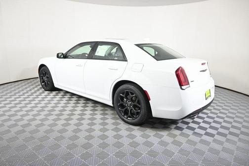 2023 Chrysler 300 Touring